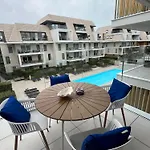 Modern Coastal With Terrace & Pool Acces Nieuwpoort