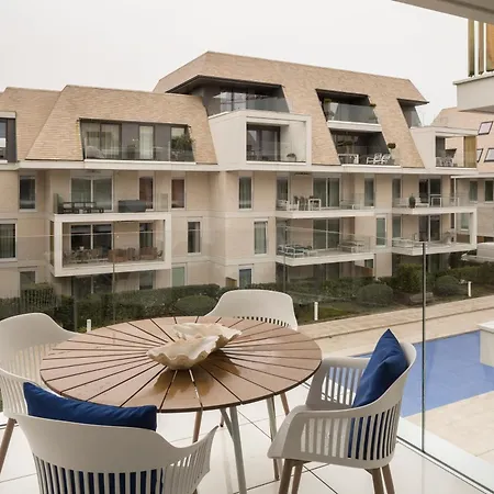 Modern Coastal With Terrace & Pool Acces * Nieuwpoort