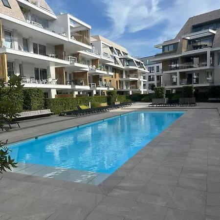 Modern Coastal With Terrace & Pool Acces * Nieuwpoort